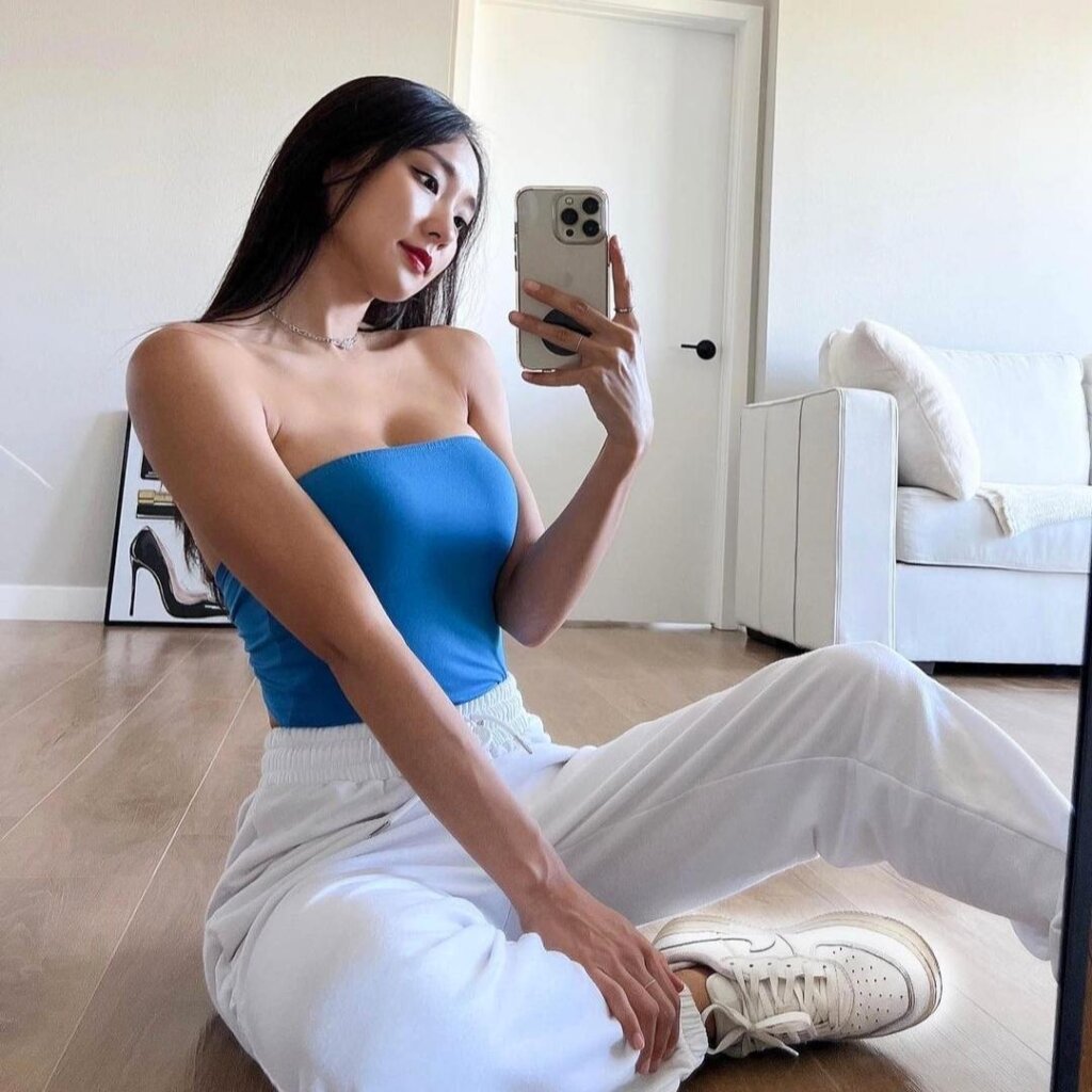 japanese woman in mirror